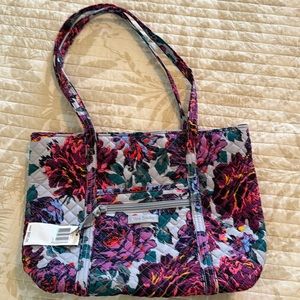 Vera Bradley, flowered tote NWT